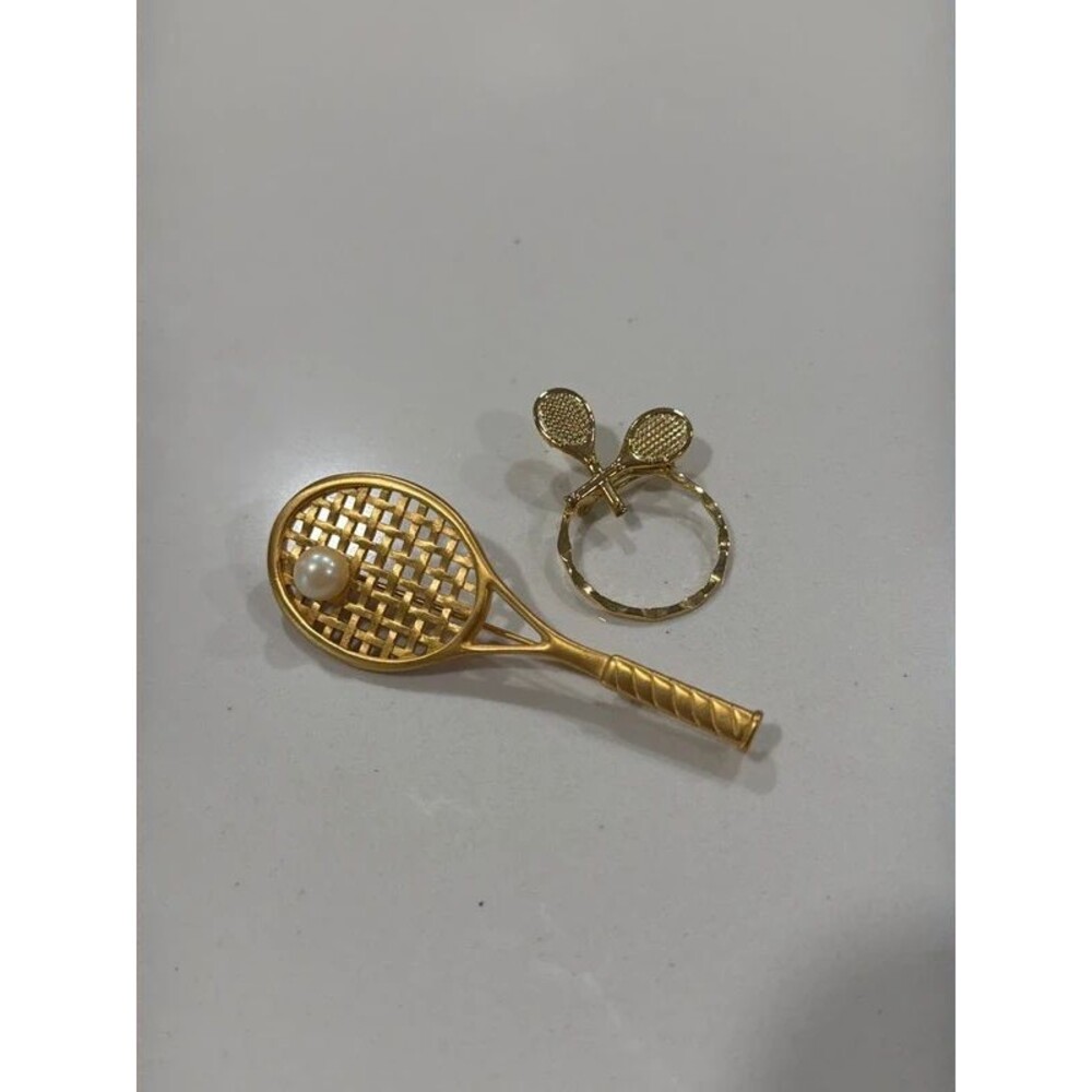 Vintage Set of 2 Gold Toned Tennis Racket Brooches with Pearl